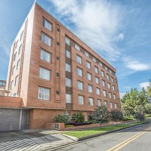 Hotel Plaza Suites